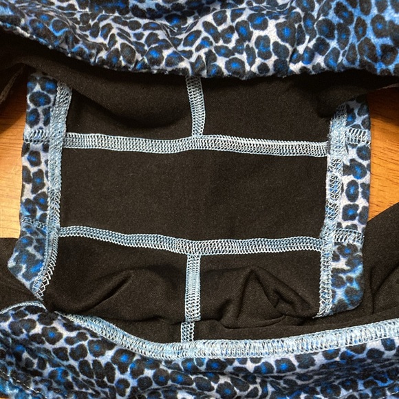 Fleo Womens Size L Bad Bad Girl 3.25 Blue Cheetah Print Crossfit Booty Shorts - Picture 9 of 14